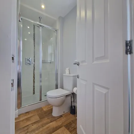 12 Close At The Bay Filey, Sleeps 8, 2 Dogs Welcome For Free Too * ファイリー