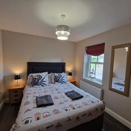 12 Close At The Bay Filey, Sleeps 8, 2 Dogs Welcome For Free Too *