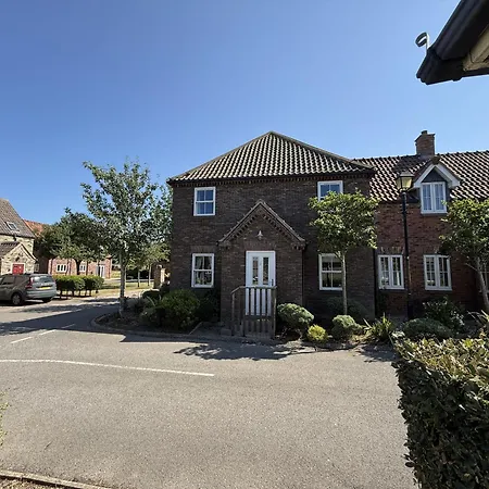 12 Close At The Bay Filey, Sleeps 8, 2 Dogs Welcome For Free Too * Filey