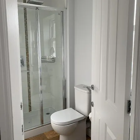 12 Close At The Bay Filey, Sleeps 8, 2 Dogs Welcome For Free Too